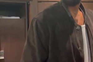 记者：你单防数据很猛啊！戈贝尔：我在网上的风评可不是这样😄